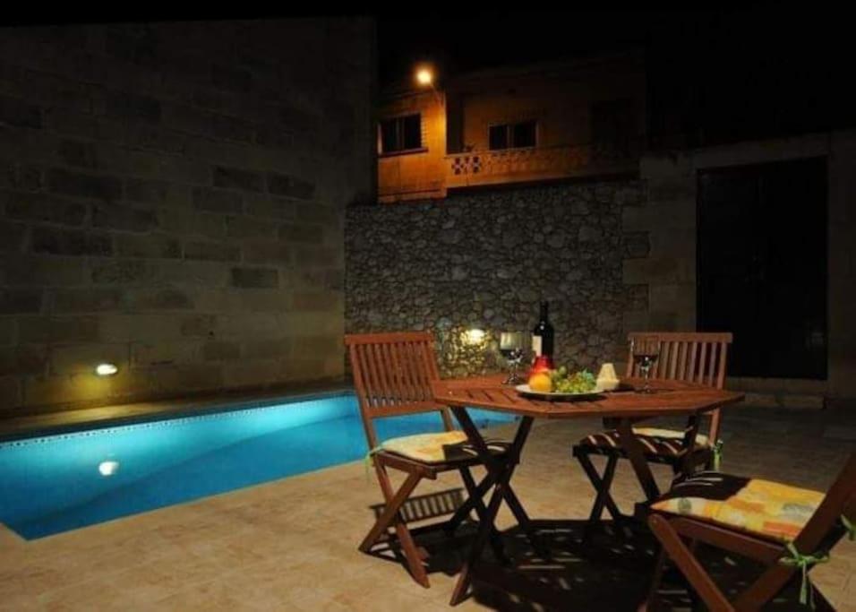 Geligiz Farmhouse Għajnsielem Exteriör bild